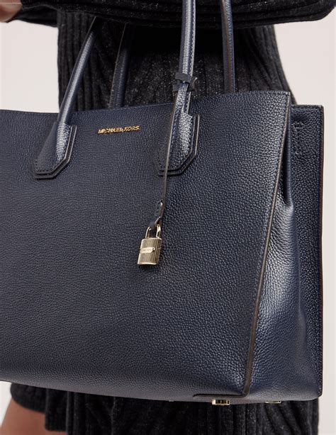 michael kors mercer extra large pocket tote|mercer leather convertible tote.